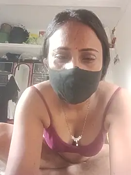 Snapshot of Simi-hot-boudi chatting on 07.15.26 Simi-hot-boudi online show from 07.15.26