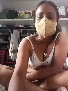 Snapshot of Simi-hot-boudi chatting on 07.24.26 Simi-hot-boudi online show from 07.24.26