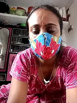 Snapshot of Simi-hot-boudi chatting on 07.28.26 Simi-hot-boudi online show from 07.28.26