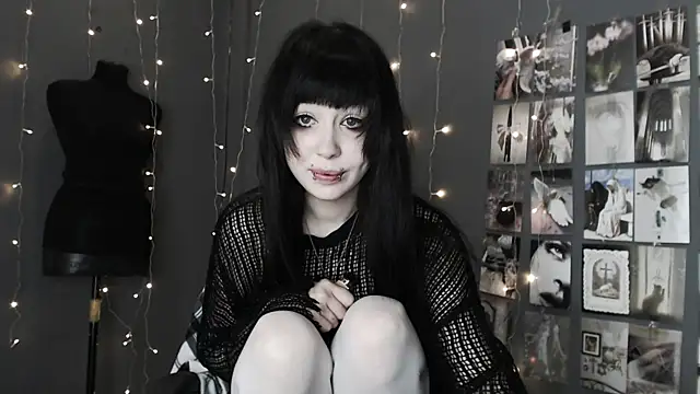 Snapshot of lucyy0_0ddeath chatting on 06.09.26 lucyy0 0ddeath online show from 06.09.26