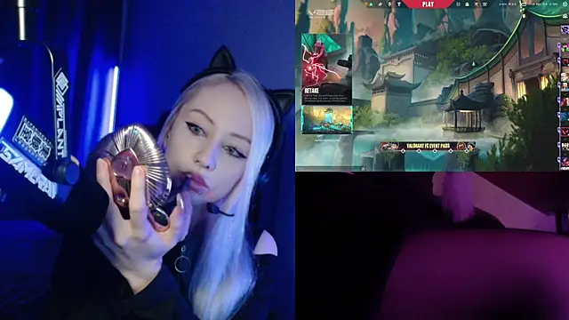Snapshot of roxxyrowe chatting on 06.24.26 roxxyrowe online show from 06.24.26