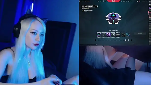 Snapshot of roxxyrowe chatting on 07.17.26 roxxyrowe online show from 07.17.26