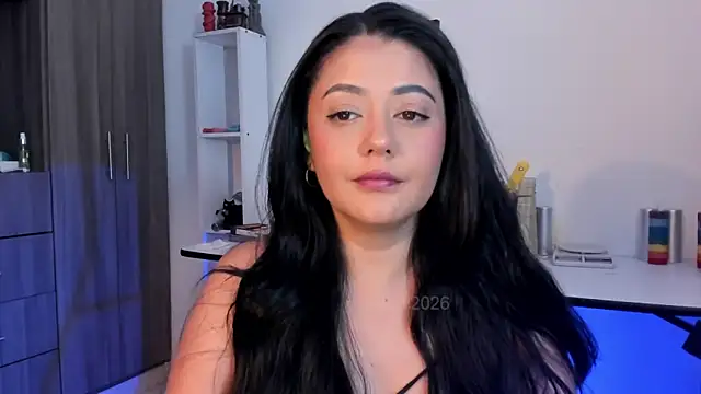 LauraToro  online show from 06.20.26