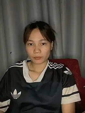 Snapshot of Vyy2000 chatting on 06.25.26 Vyy2000 online show from 06.25.26