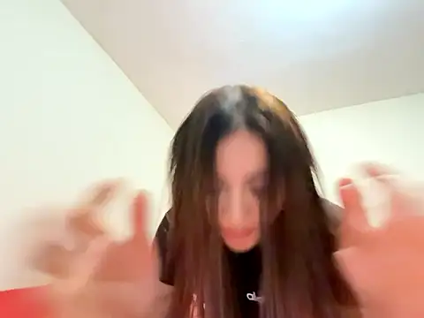 Snapshot of fresita_18 chatting on 06.18.26 fresita 18 online show from 06.18.26