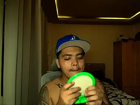 Snapshot of TheGreatSky chatting on 06.18.26 TheGreatSky online show from 06.18.26