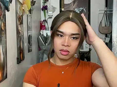 Snapshot of Horny_HoneyX chatting on 07.18.26 Horny HoneyX online show from 07.18.26