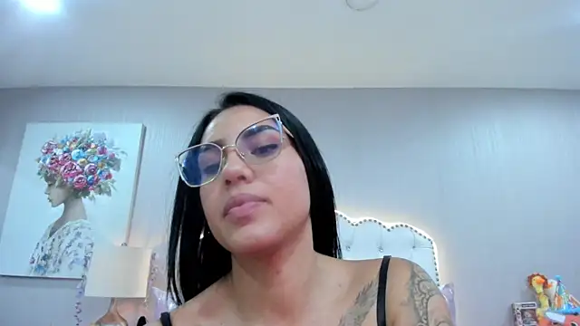 Snapshot of Valen_Abella chatting on 07.06.26 Valen Abella online show from 07.06.26