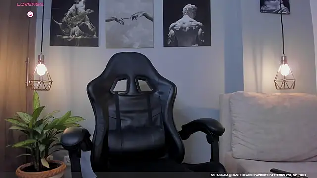 Snapshot of Dante_Read_ chatting on 06.30.26 Dante Read online show from 06.30.26