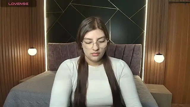 IsisRosee online show from 06.30.26