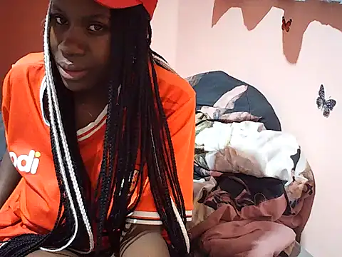 Snapshot of pretty_renor chatting on 07.19.26 pretty renor online show from 07.19.26