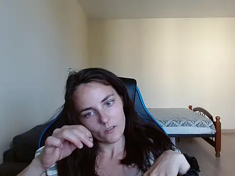 Snapshot of OliviaTheS chatting on 06.18.26 OliviaTheS online show from 06.18.26