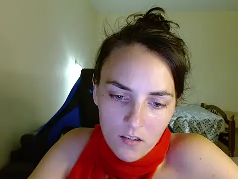 Snapshot of OliviaTheS chatting on 06.28.26 OliviaTheS online show from 06.28.26