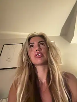 Snapshot of KaceySouthX chatting on 07.17.26 KaceySouthX online show from 07.17.26