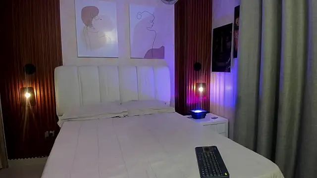 Millieskinny18 online show from 07.11.26