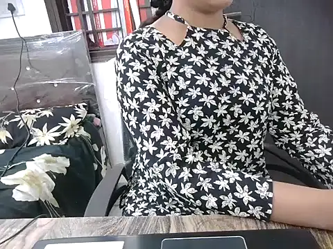 Bold-Divya1 online show from 06.16.26