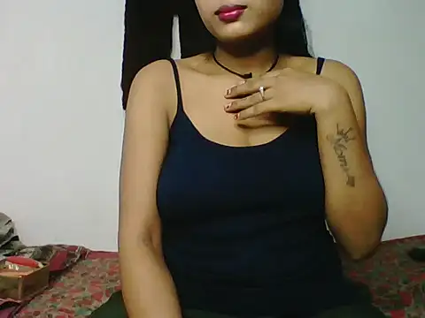 Snapshot of RADHIKA_SINGH8 chatting on 06.18.26 RADHIKA SINGH8 online show from 06.18.26