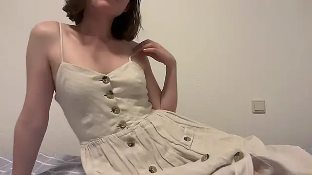 Snapshot of Hilda_Valentine chatting on 07.15.26 Hilda Valentine online show from 07.15.26
