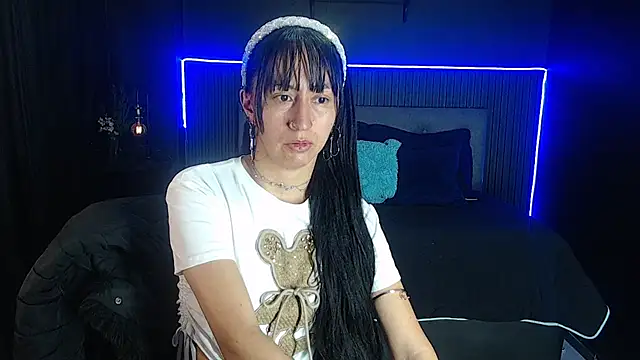 Sophia w  online show from 06.22.26