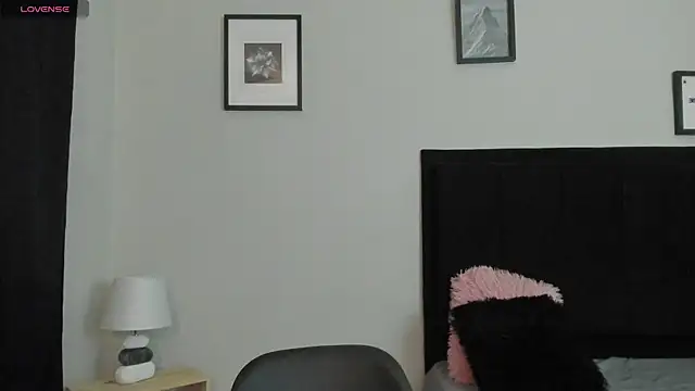 Sara B online show from 07.12.26
