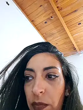 Snapshot of Aveline21 chatting on 06.18.26 Aveline21 online show from 06.18.26