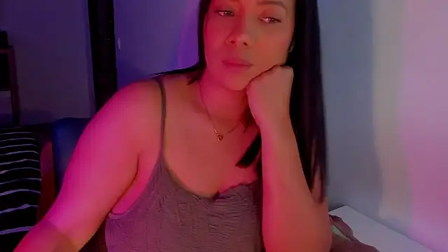 NicolePasqualott online show from 04.25.26