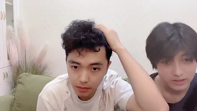 Snapshot of GF_001 chatting on 06.22.26 GF 001 online show from 06.22.26