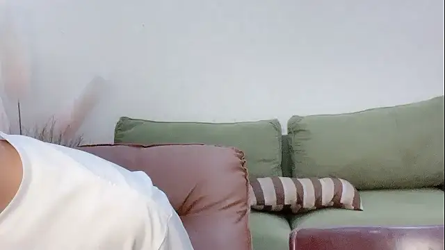 Snapshot of GF_001 chatting on 07.16.26 GF 001 online show from 07.16.26