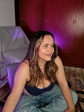 Snapshot of Mandy-moore28 chatting on 06.19.26 Mandy-moore28 online show from 06.19.26