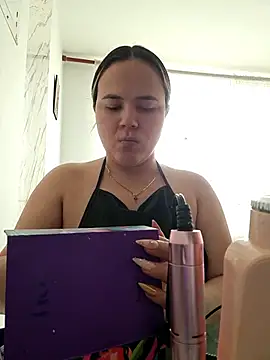 Snapshot of Mandy-moore28 chatting on 06.29.26 Mandy-moore28 online show from 06.29.26