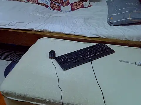 Snapshot of shanty-killer chatting on 06.16.26 shanty-killer online show from 06.16.26