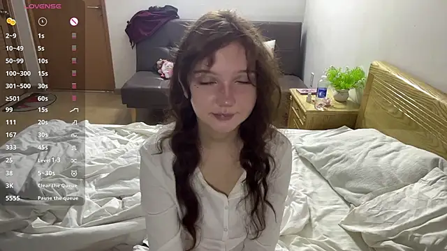 Ela Wish online show from 08.09.26