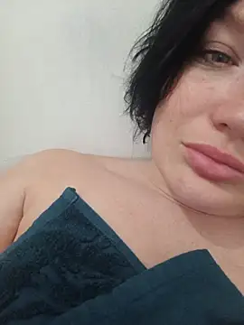 Snapshot of LoveVixen_LoveWolf chatting on 06.28.26 LoveVixen LoveWolf online show from 06.28.26