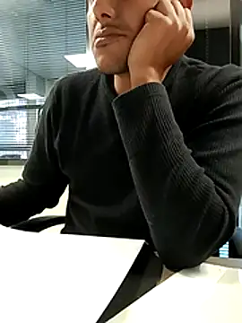 Snapshot of Cristian_es87 chatting on 06.16.26 Cristian es87 online show from 06.16.26