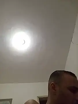 Edneishenrique online show from 08.08.26