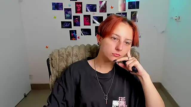 Dilara Kiss  online show from 07.04.26