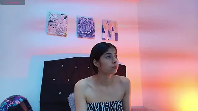 Snapshot of Dahlia__Vixen chatting on 08.01.26 Dahlia Vixen online show from 08.01.26