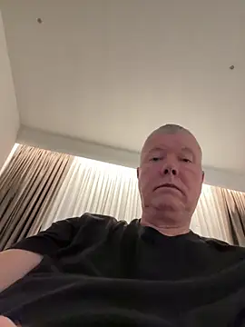 Snapshot of cumboy chatting on 12.27.24 cumboy online show from 12.27.24