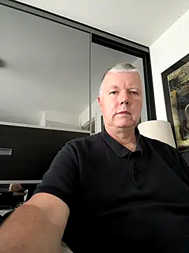 Snapshot of cumboy chatting on 10.17.25 cumboy online show from 10.17.25