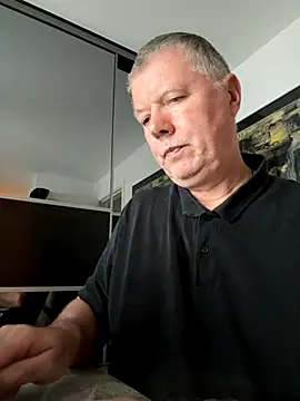 Snapshot of cumboy chatting on 10.20.25 cumboy online show from 10.20.25