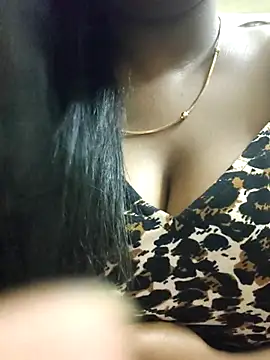 Snapshot of prethutamil chatting on 07.28.26 prethutamil online show from 07.28.26