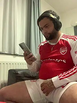 KeanuIsCrimi online show from 07.07.26
