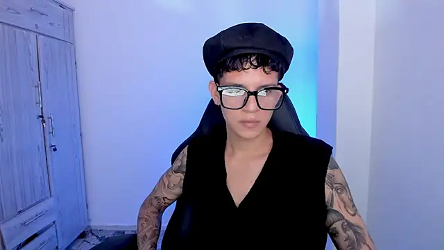 Snapshot of tylerrnova chatting on 07.04.26 tylerrnova online show from 07.04.26