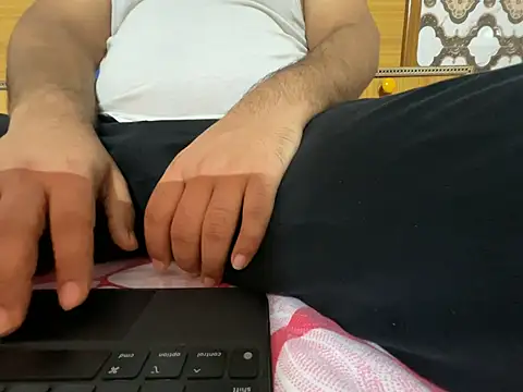 Snapshot of virginboyjammu chatting on 07.10.26 virginboyjammu online show from 07.10.26