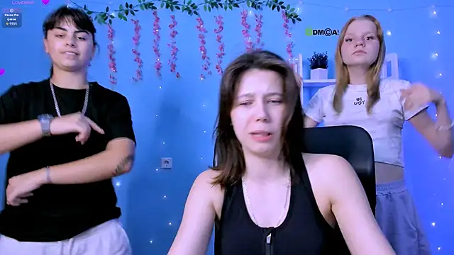 bella sky11 online show from 07.22.26