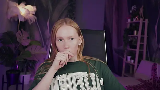 BellaRosewood online show from 08.08.26