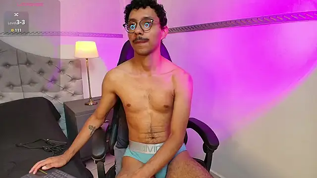 Snapshot of Twunk_miguel chatting on 07.17.26 Twunk miguel online show from 07.17.26