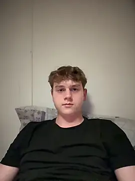 Snapshot of ronnik09 chatting on 06.19.26 ronnik09 online show from 06.19.26