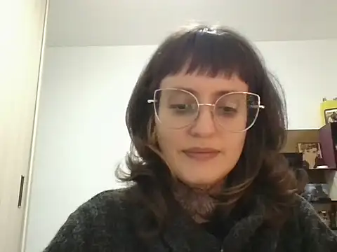 Snapshot of cathyfire chatting on 06.18.26 cathyfire online show from 06.18.26