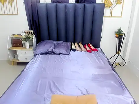Hannah Louissexxx online show from 07.17.26